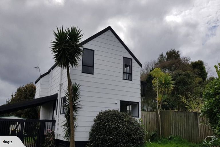 Photo of property in 1/66 Birkdale Road, Birkdale, Auckland, 0626