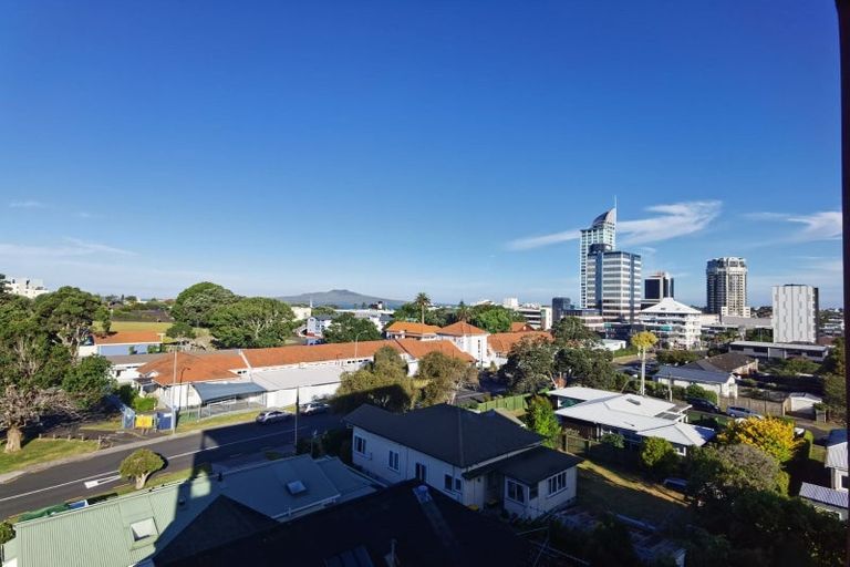 Photo of property in 401/28 Killarney Street, Takapuna, Auckland, 0622