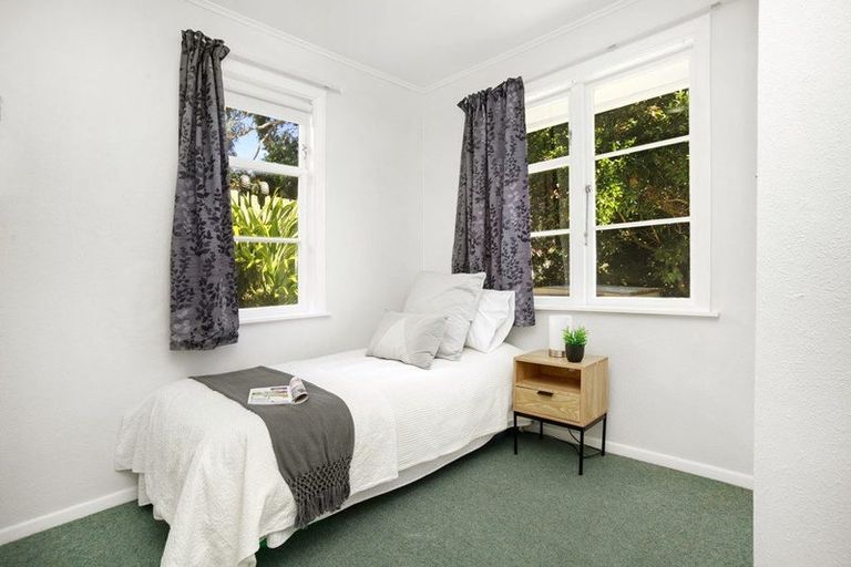 Photo of property in 46 Handyside Street, Tawa, Wellington, 5028