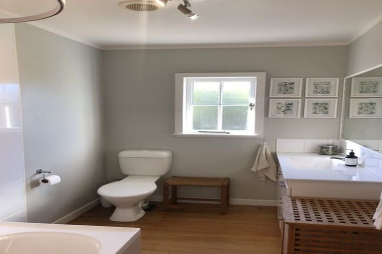 Photo of property in 4 Pine Park Road, Onerahi, Whangarei, 0110