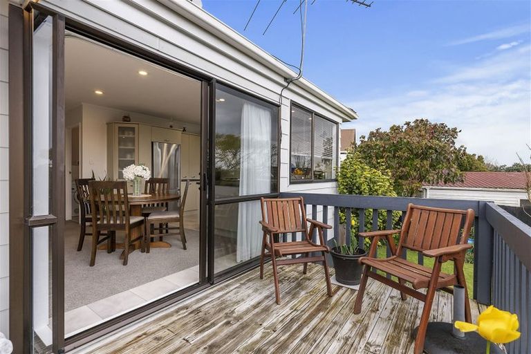 Photo of property in 41 Marendellas Drive, Bucklands Beach, Auckland, 2014