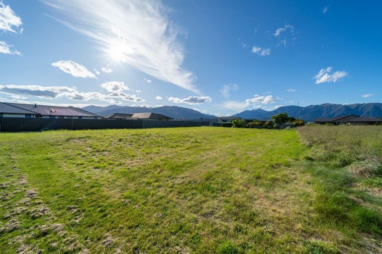 Photo of property in 8 Wet Jacket Place, Te Anau, 9600