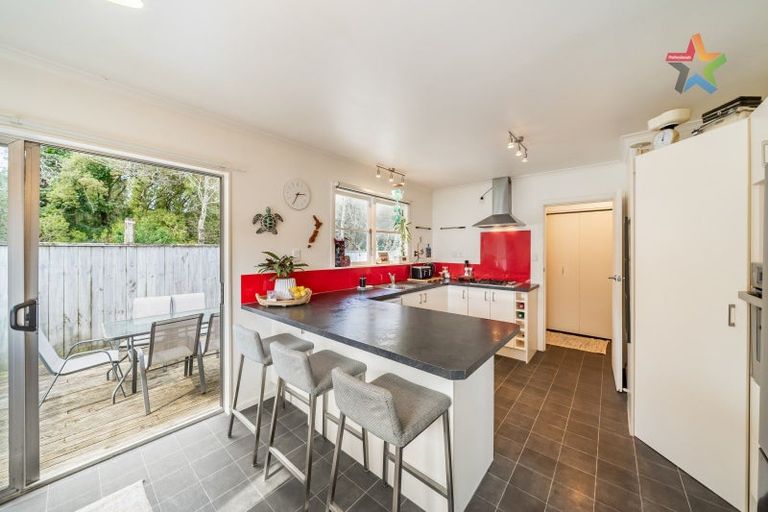 Photo of property in 5 Longfellow Street, Trentham, Upper Hutt, 5018