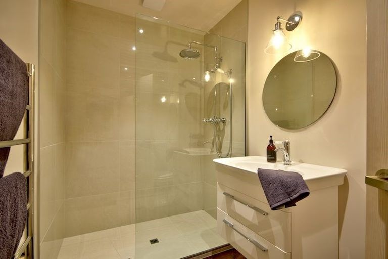 Photo of property in 5 Flynn Lane, Arrowtown, 9302