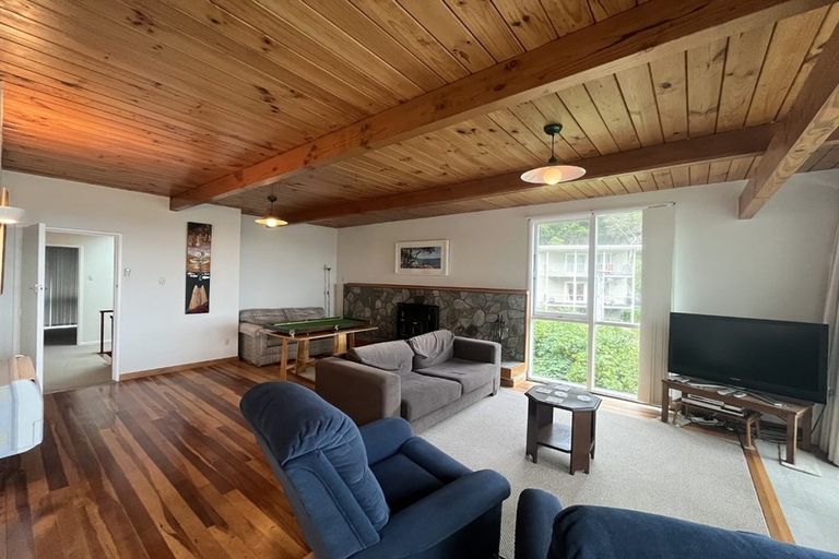 Photo of property in 34 Nikau Street, Eastbourne, Lower Hutt, 5013