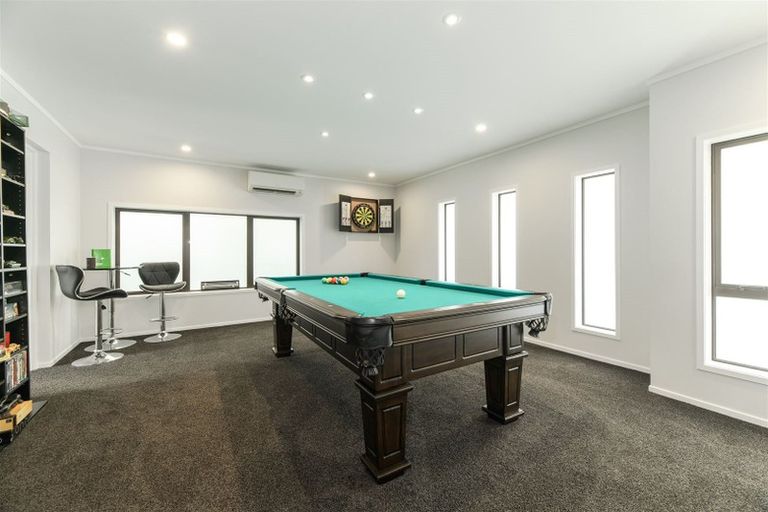 Photo of property in 207 Te Atatu Road, Te Atatu South, Auckland, 0610