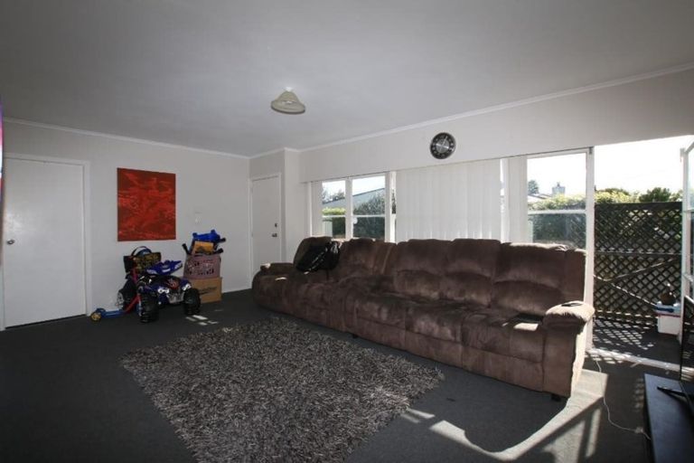 Photo of property in 35 Claymore Street, Manurewa, Auckland, 2102