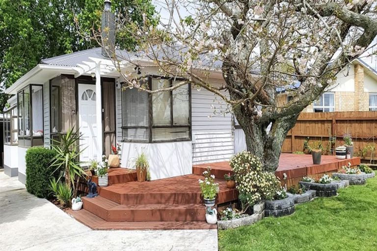 Photo of property in 108 Masters Avenue, Silverdale, Hamilton, 3216