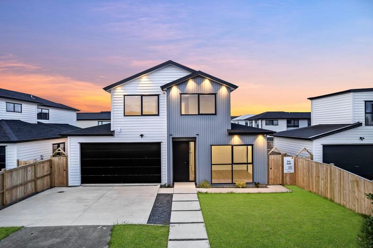 Photo of property in 16 Gertrude Cole Road, Clarks Beach, 2122