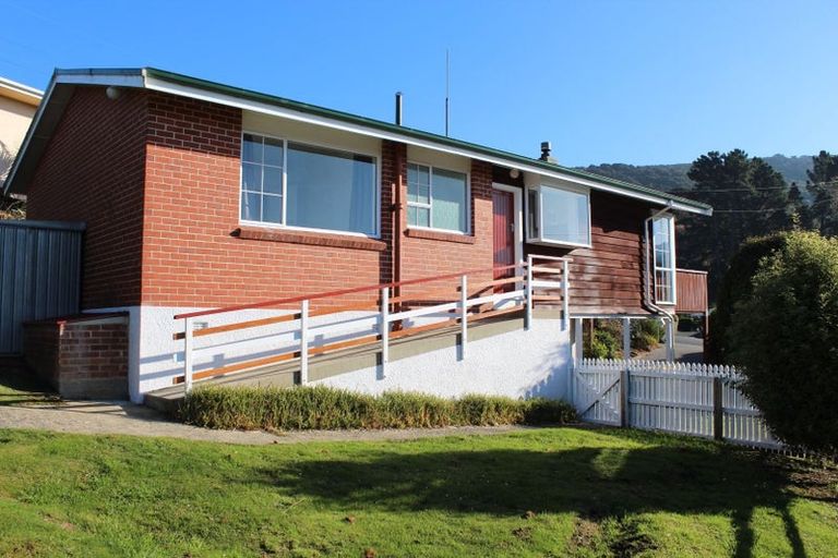 Photo of property in 106 Wakari Road, Helensburgh, Dunedin, 9010