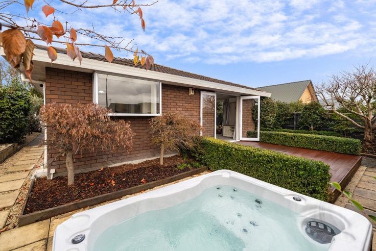 Photo of property in 1/68 Lowry Avenue, Redwood, Christchurch, 8051