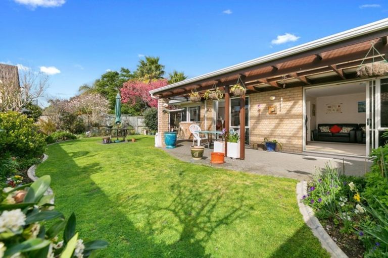 Photo of property in 4 Amery Place, Papamoa Beach, Papamoa, 3118
