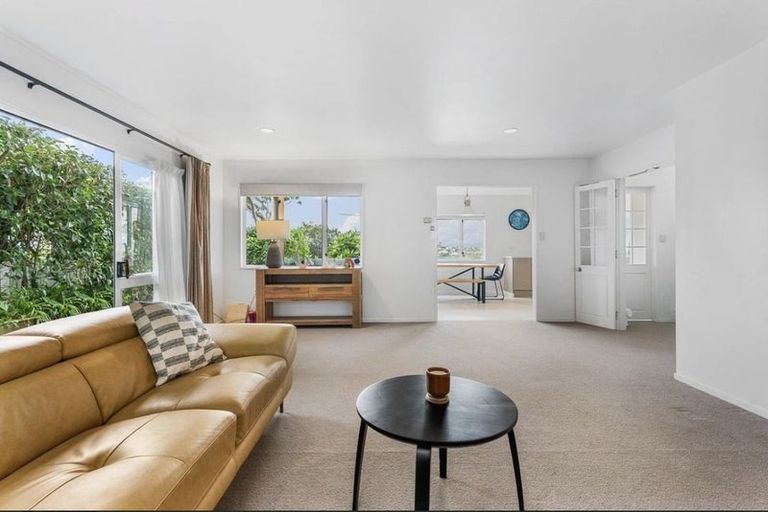 Photo of property in 21a Monyash Road, Manly, Whangaparaoa, 0930