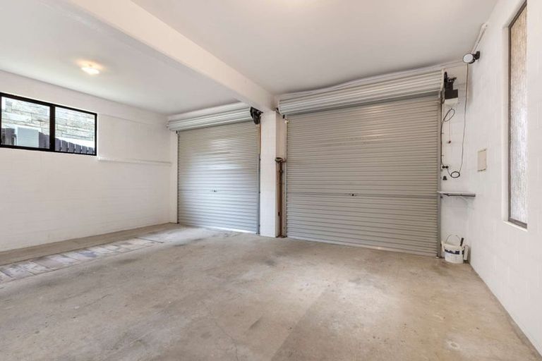 Photo of property in 5 Saint Ives Grove, Whalers Gate, New Plymouth, 4310