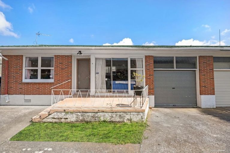 Photo of property in 2/278 Shirley Road, Papatoetoe, Auckland, 2025