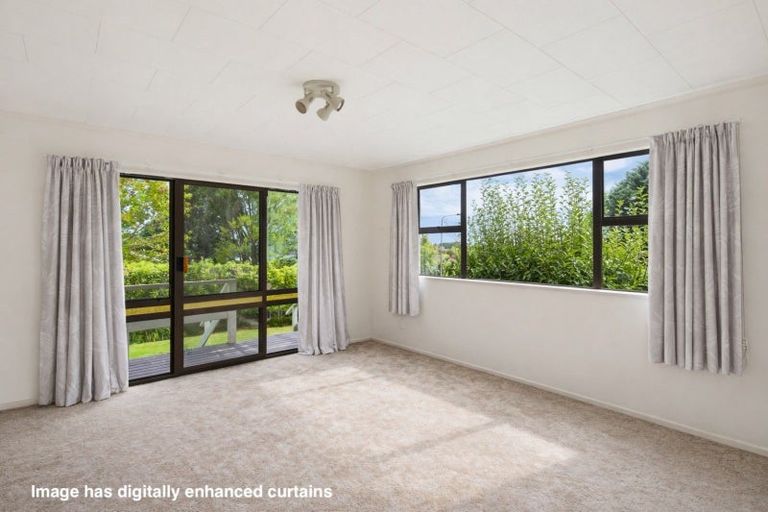 Photo of property in 27 Brandon Street, Otaki, 5512