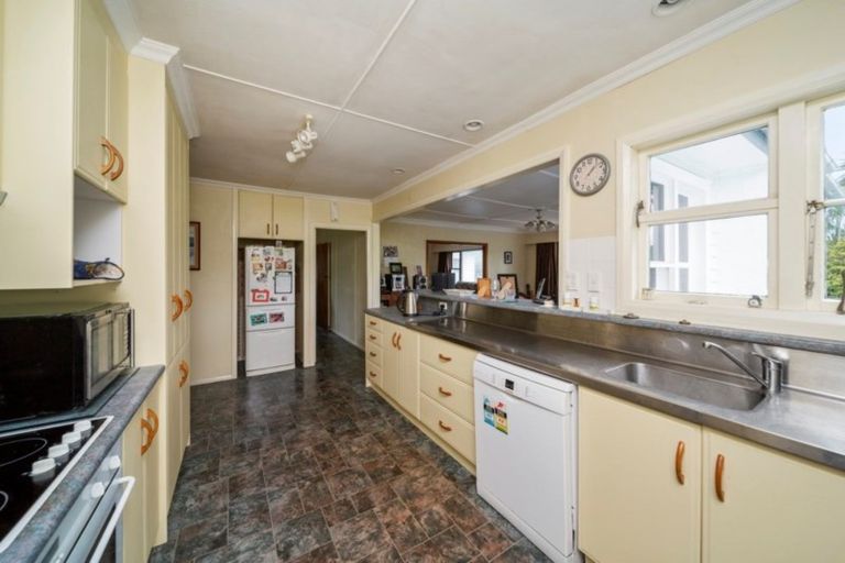 Photo of property in 614 Boylan Road, Eltham, 4398