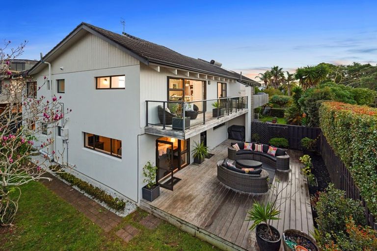 Photo of property in 2/13 Muritai Road, Milford, Auckland, 0620