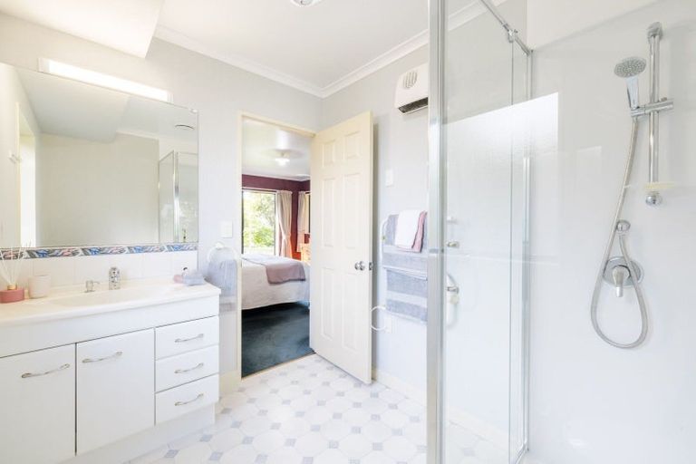 Photo of property in 19 Castleton Way, Flagstaff, Hamilton, 3210