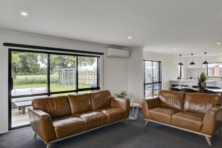 Photo of property in 15 Fantail Avenue, Carterton, 5713