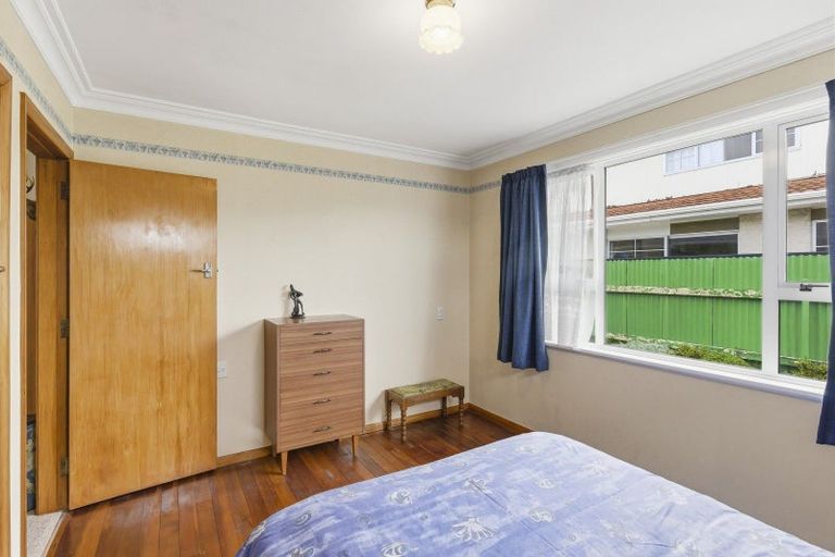 Photo of property in 9 Chester Street, Levin, 5510