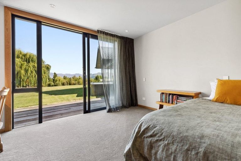 Photo of property in 58 Oak Lane, Wanaka, 9305