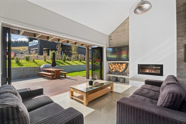 Photo of property in 5 Mills Road, Wanaka, 9305