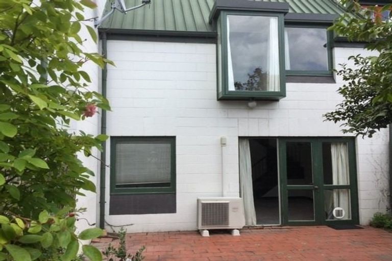 Photo of property in 9/24 Shrewsbury Street, Merivale, Christchurch, 8014