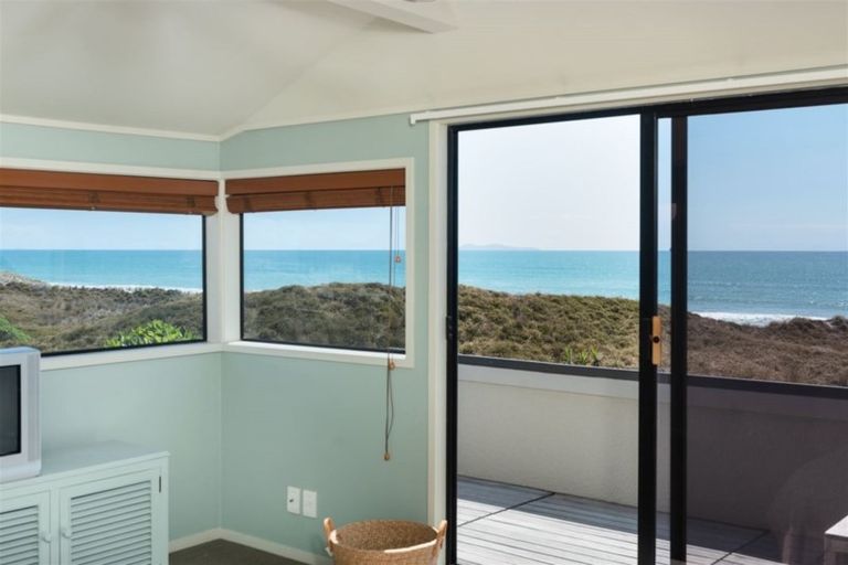 Photo of property in 445a Oceanbeach Road, Mount Maunganui, 3116