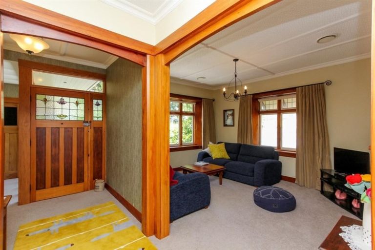 Photo of property in 117 Pendarves Street, New Plymouth, 4312