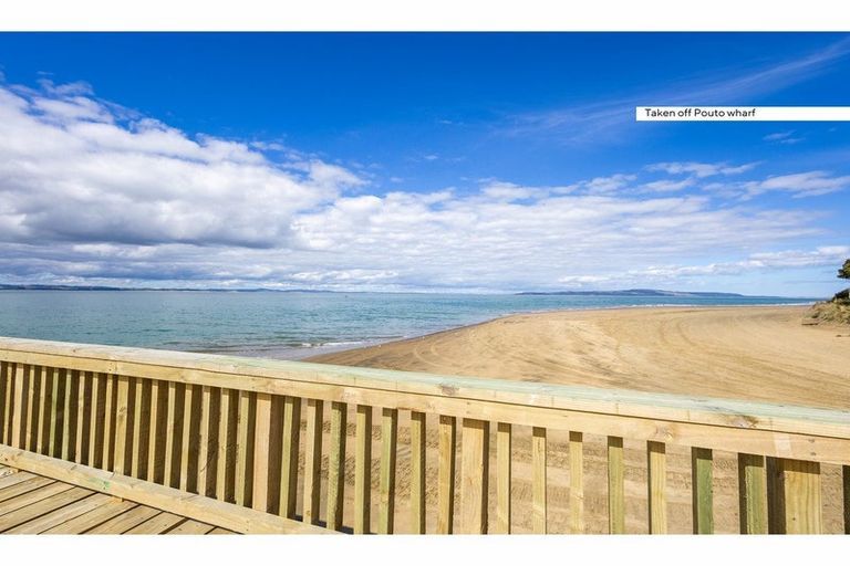 Photo of property in 6569 Pouto Road, Pouto, 0391