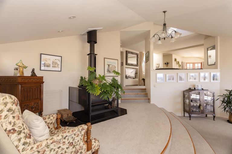 Photo of property in 16 Slade Street, Oamaru North, Oamaru, 9400