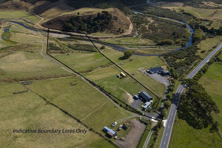 Photo of property in Turvey Farm, 904b Coast Road, Wainuiomata Coast, Wainuiomata, 5373