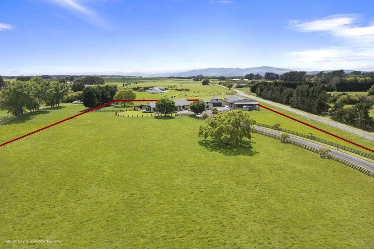 Photo of property in 456 Stoney Creek Road, Kelvin Grove, Palmerston North, 4470