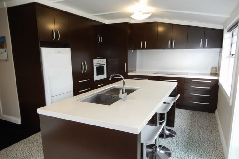 Photo of property in 29 Douglas Street, Hawera, 4610