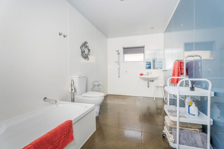 Photo of property in 40 Pauanui Beach Road, Pauanui, Hikuai, 3579