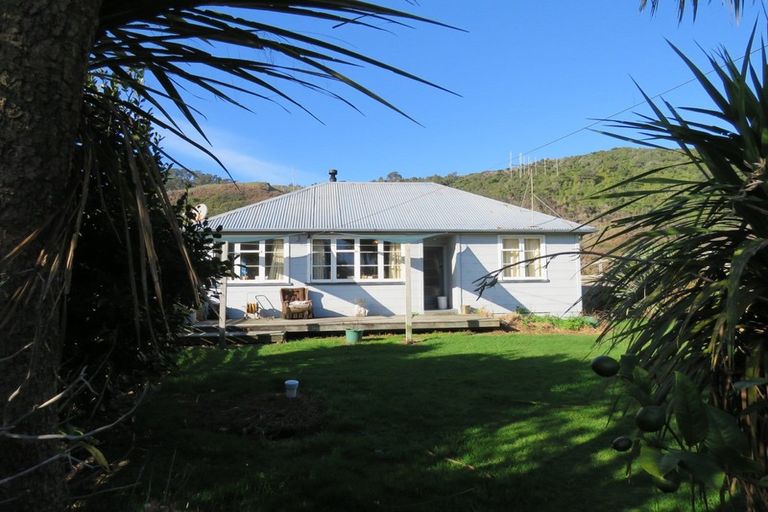 Photo of property in 4 Main Rd Ngakawau, Ngakawau, 7824