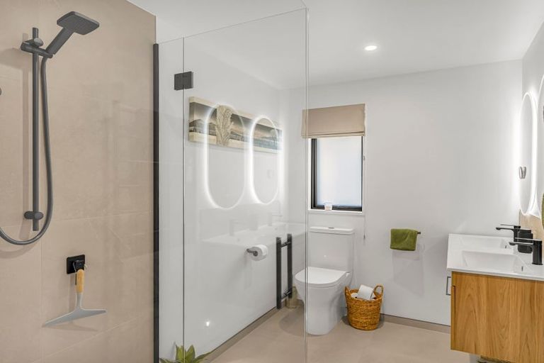 Photo of property in 16 Cam Mill Place, Rangiora, 7400