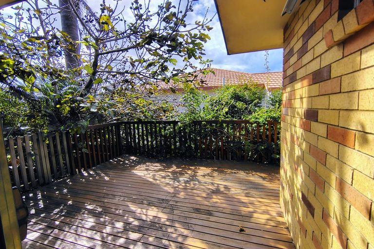 Photo of property in 61 Fernhill Way, Oteha, Auckland, 0632