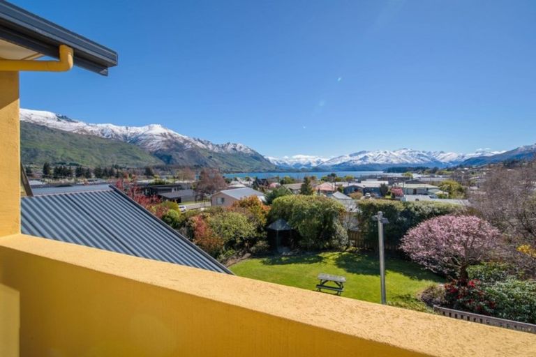 Photo of property in 65 Warren Street, Wanaka, 9305