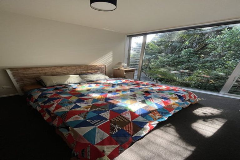 Photo of property in 282 Motutara Road, Muriwai, Waimauku, 0881