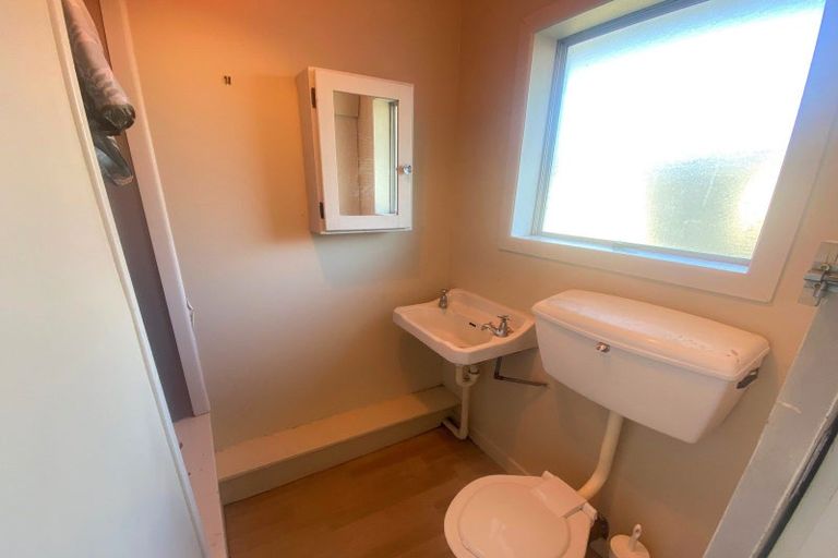 Photo of property in 1/206 Hastings Street East, Waltham, Christchurch, 8023