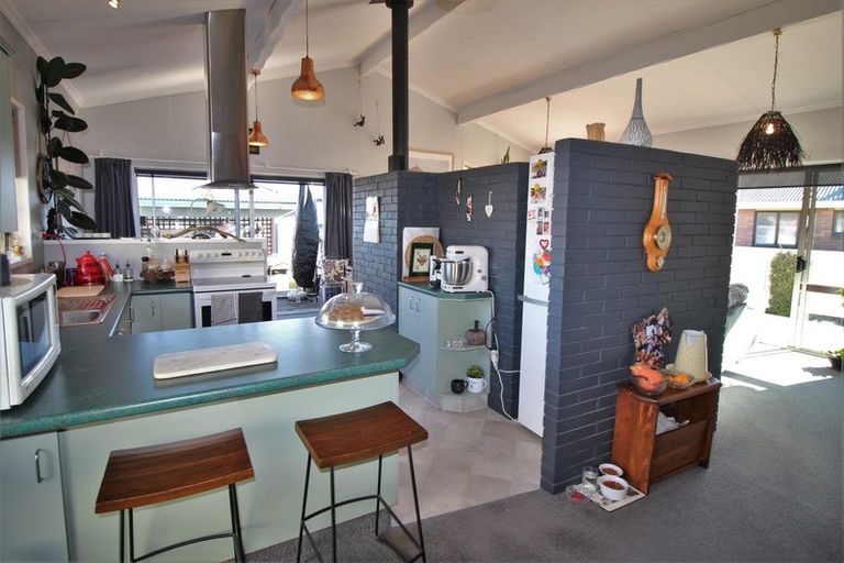 Photo of property in 24 Arnott Street, Alexandra, 9320