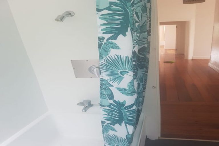 Photo of property in 51 Weld Street, Wadestown, Wellington, 6012