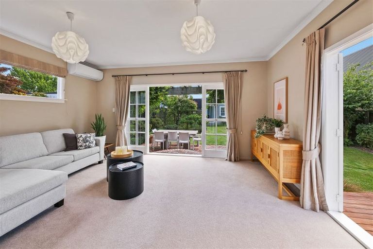 Photo of property in 51 Hawkesbury Avenue, St Albans, Christchurch, 8014