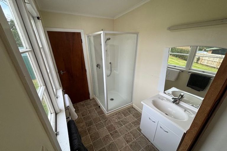 Photo of property in 65 Howard Road, Orere Point, Papakura, 2585