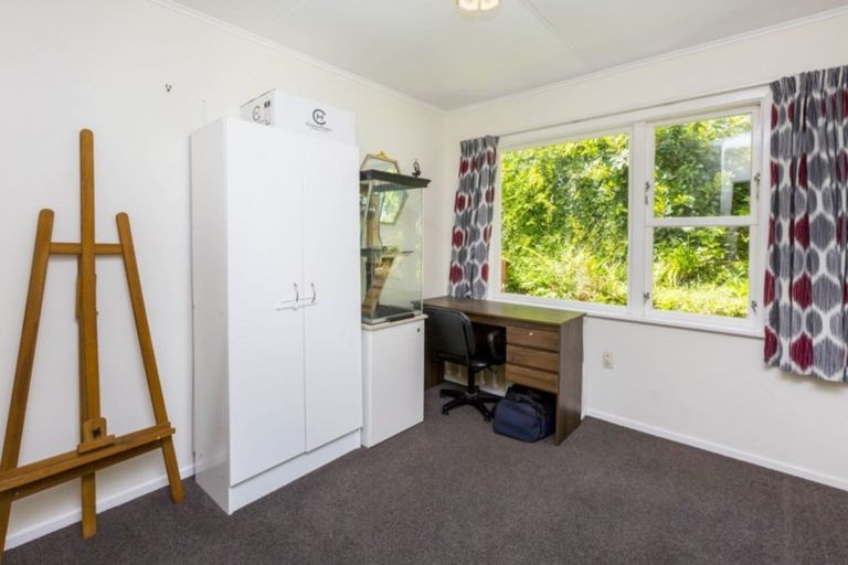 Photo of property in 29 Vista Crescent, Maoribank, Upper Hutt, 5018