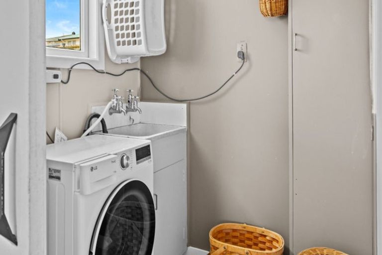 Photo of property in 28 Kotuku Place, Tokoroa, 3420