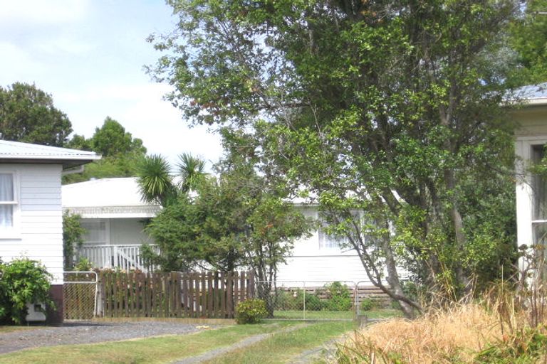 Photo of property in 9 Gilpin Place, Beach Haven, Auckland, 0626