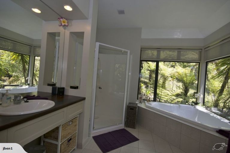 Photo of property in 51 Rewa Rewa Valley, Tairua, 3508